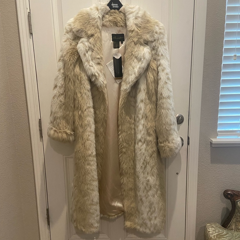 VINTAGE-Dennis Basso Faux Fur Women’s Coat.